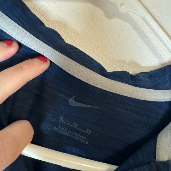 Men’s Nike polo 🛍 - Picture 2 of 3